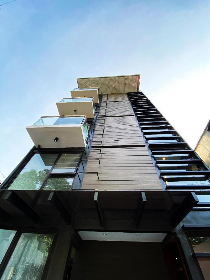 Unwnd Flats Hotel Makati City Exterior photo